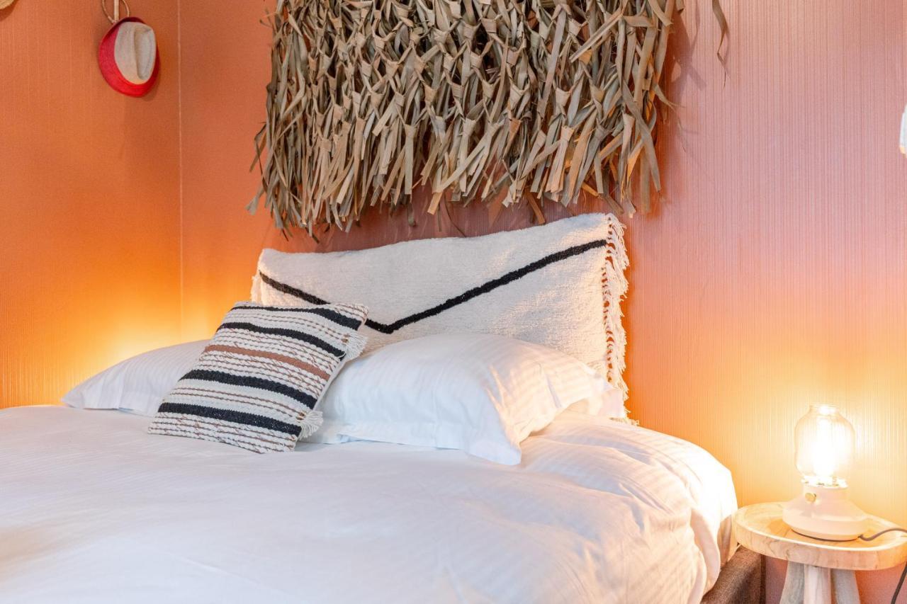 Be At Sea In All-in Luxury , Outdoor Pool, Side Seaview