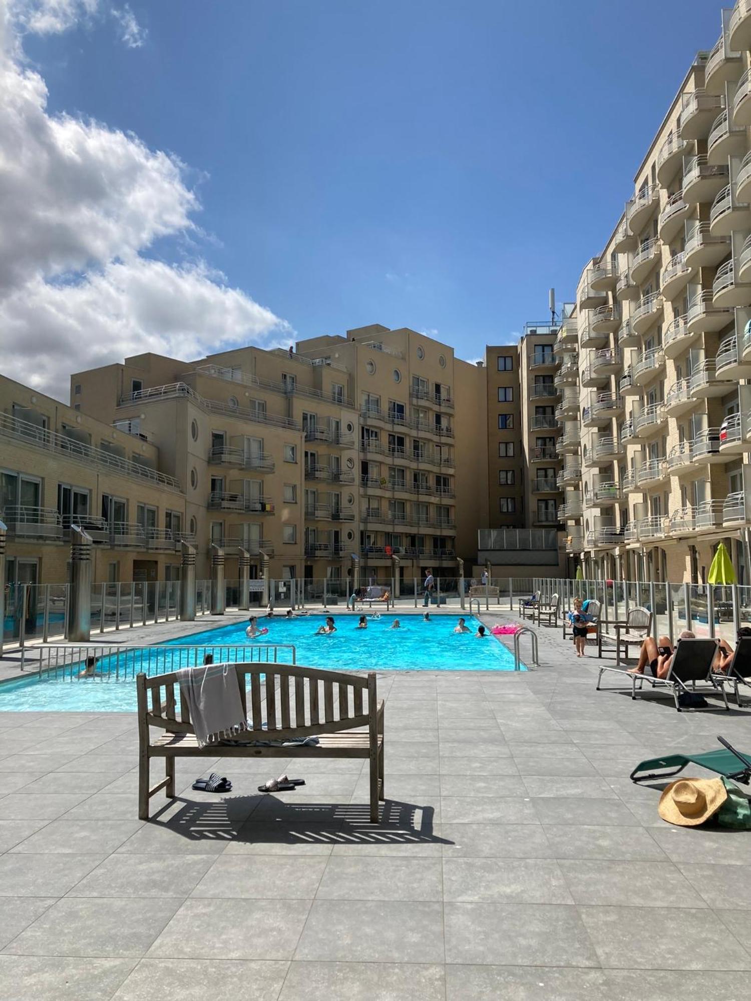 Be At Sea In All-in Luxury , Outdoor Pool, Side Seaview *